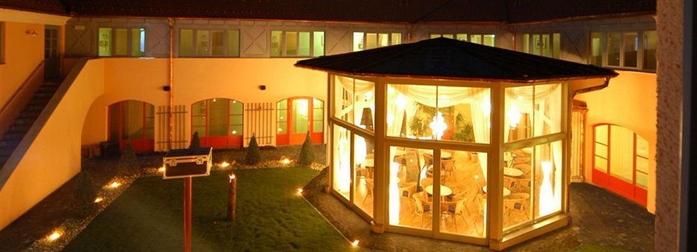 Jufa Hotel Poellau - Bio Landerlebnis Екстер'єр фото